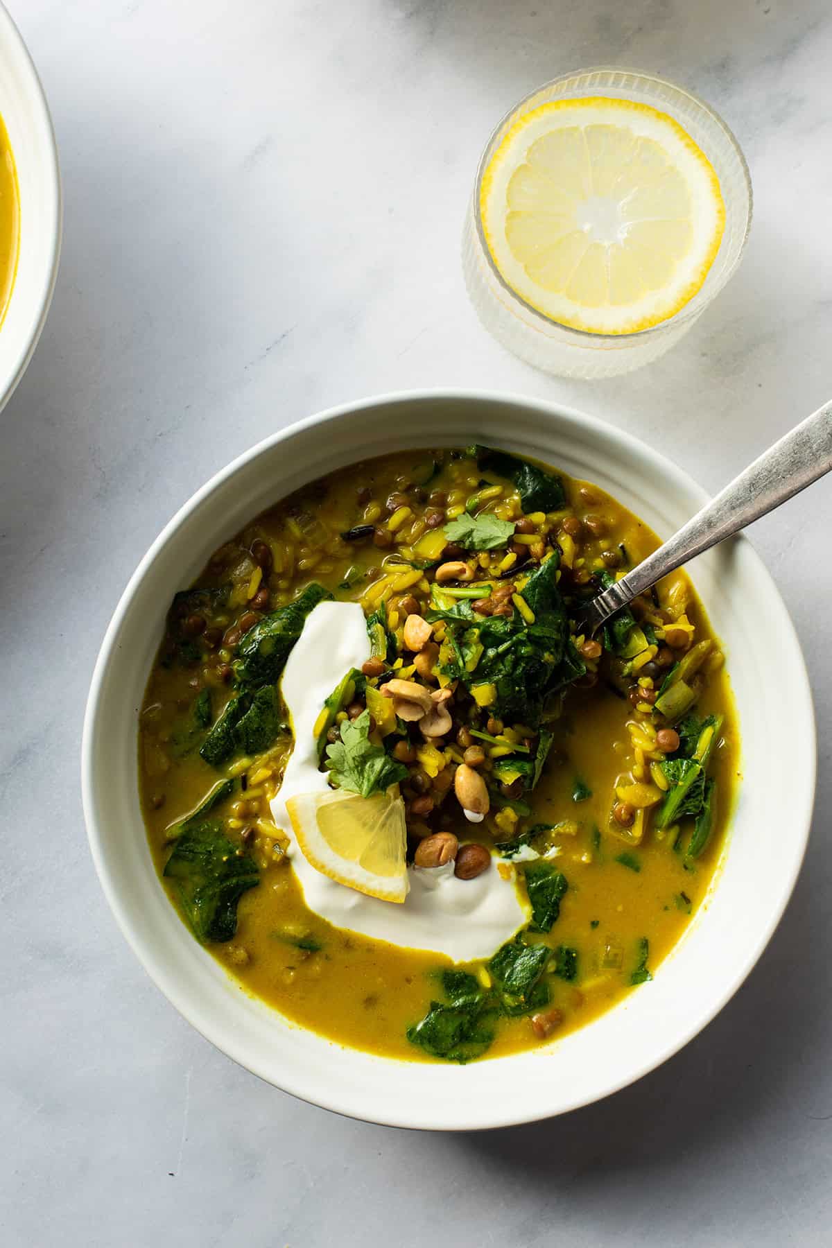 Spinach and lentil curry seen from above.