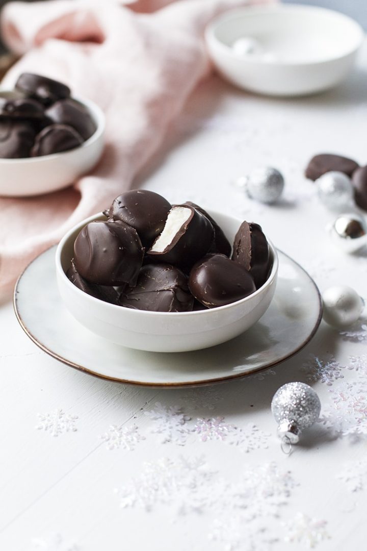 Easy Peppermint Patties Recipe (Perfect Edible Gift!) Ginger with Spice