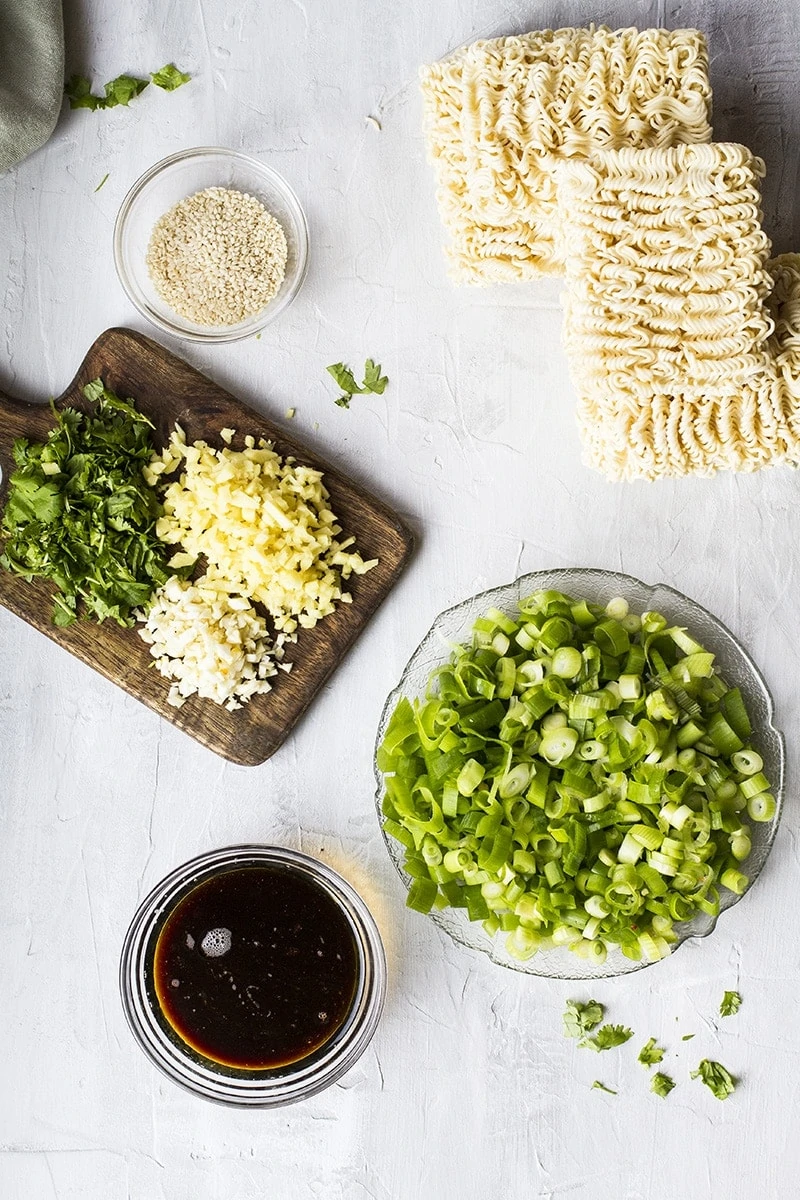 Ingredients to make Chinese fried noodles.
