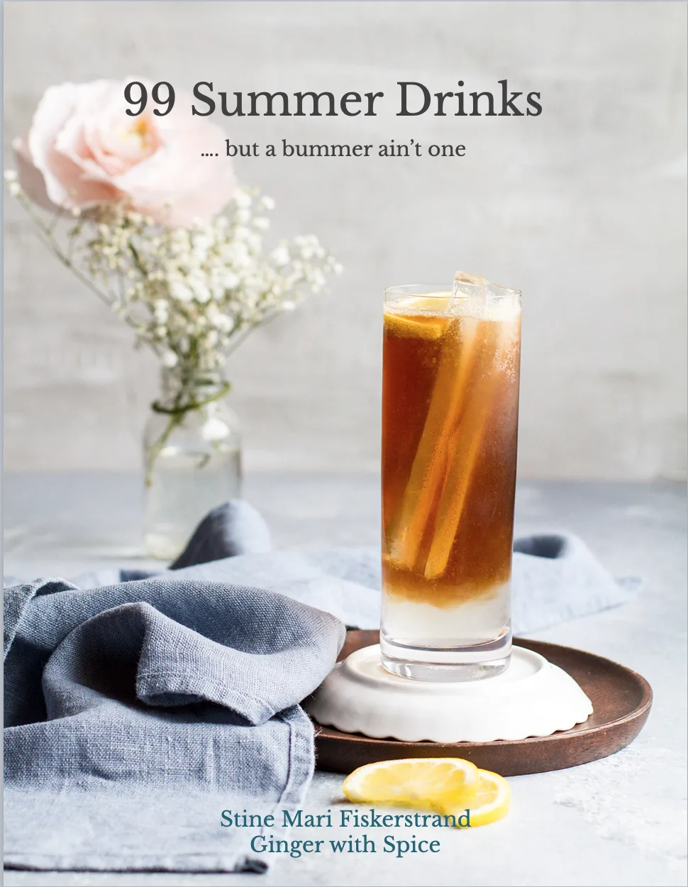 Cover page of '99 Summer Drinks' cookbook, image of a Long Island Iced Tea.